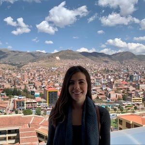 Meet your Posher, Stephanie